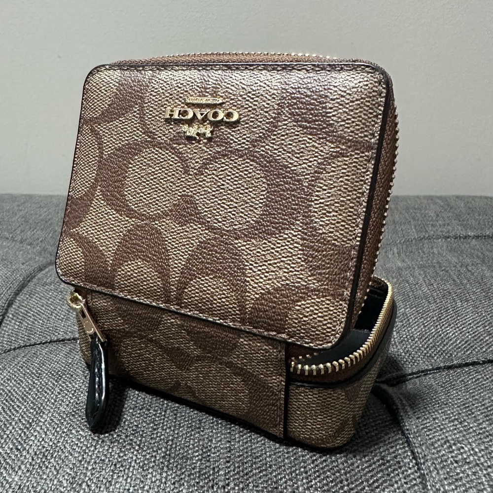 Coach Pill Case - Picture 3 of 7